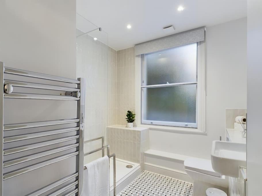 Apartmán The Grove King Bed Wi-Fi Ev Charger Cheltenham Exteriér fotografie